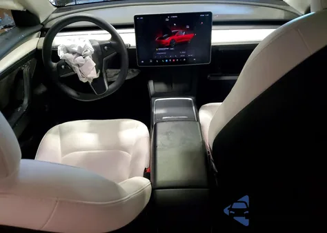 2022 Tesla Model 3 z USA, uszkodzony, nr VIN 5YJ3E1EB3NF251988